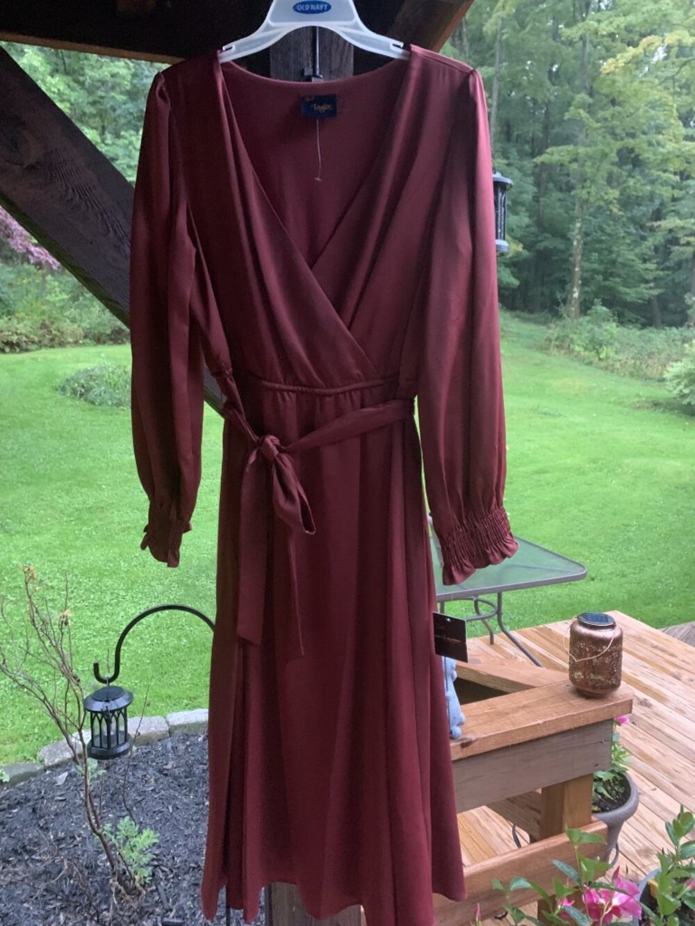 New with tags $109 Beautiful Just Taylor dress size 10
